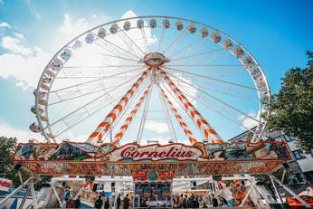 Das Riesenrad auf dem Großflecken Das Riesenrad auf dem Großflecken